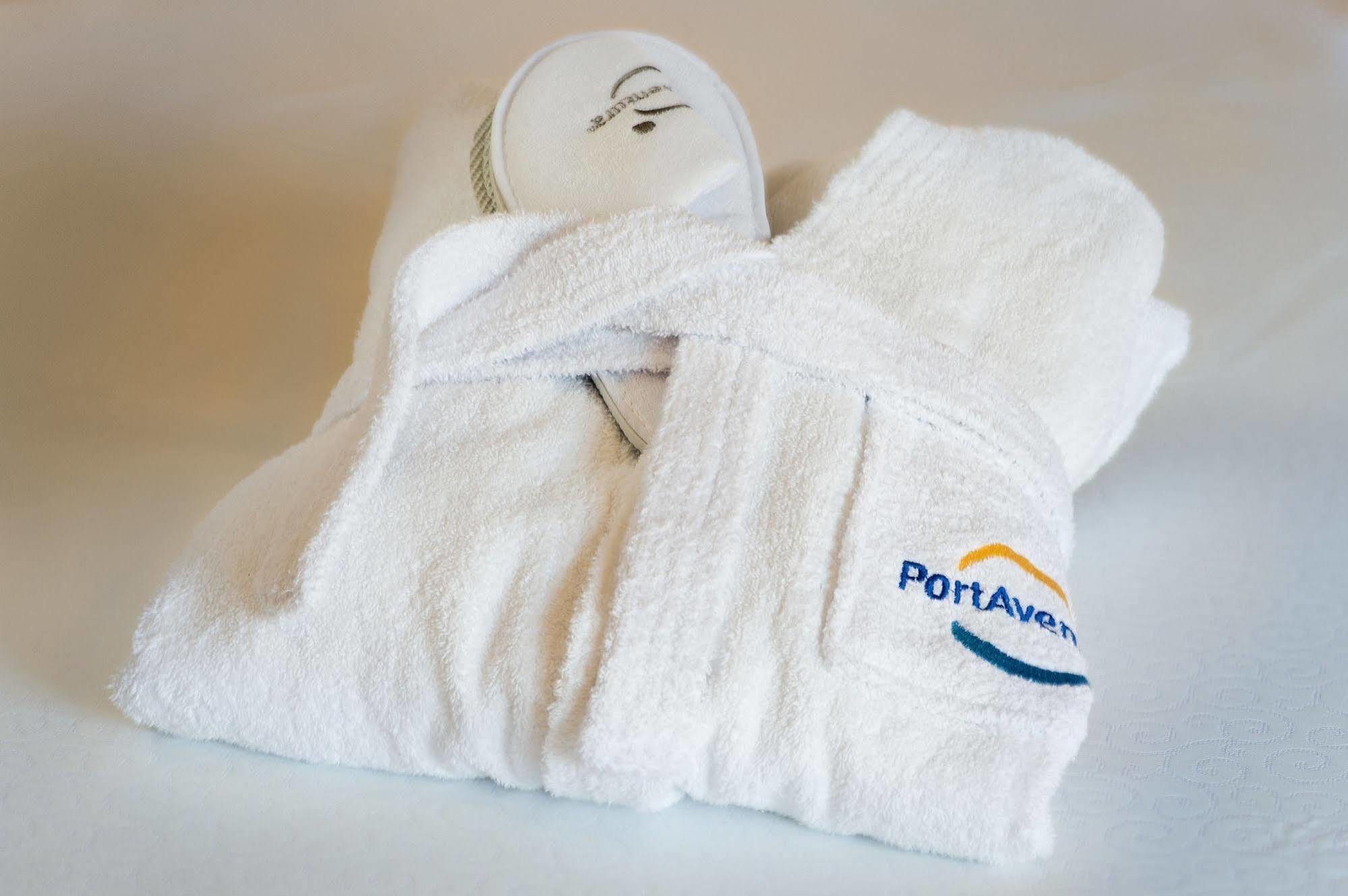 Hotel Portaventura Caribe - Includes Unlimited Access To Portaventura Park & 1 Access To Ferrari Land